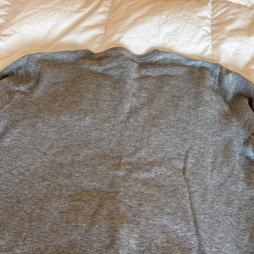 Vuori Jeffreys Pullover Gray Long Sleeve Top - Picture 12 of 15